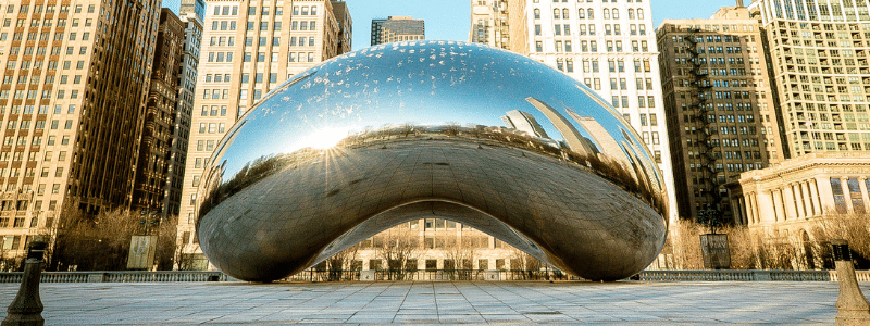The famous art sculpture that looks like a giant metal bean in Chicago, Illinois titled "Cloud Gate".